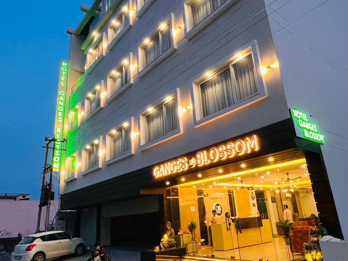 Gange Blossam Resort, Haridwār Buitenkant foto