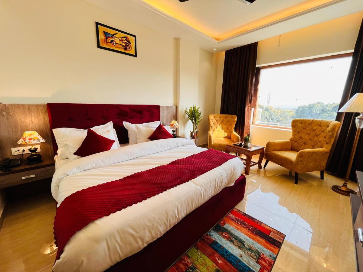 Gange Blossam Resort, Haridwār Buitenkant foto