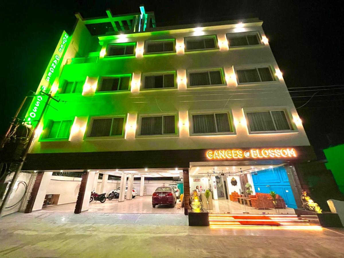 Gange Blossam Resort, Haridwār Buitenkant foto